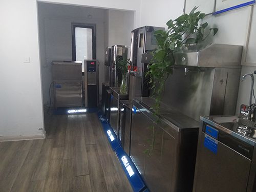 山東物業(yè)公司的選擇，小區(qū)直飲機(jī)就選濾中濾！