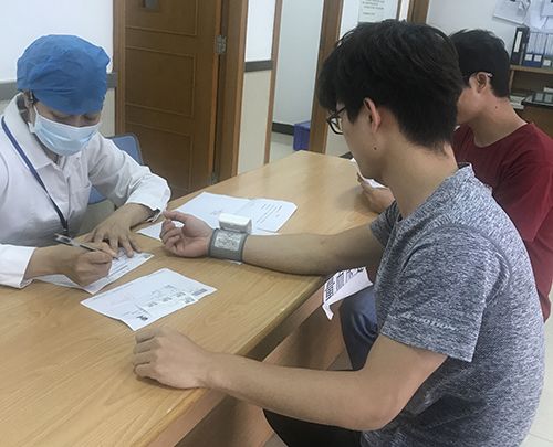 只想給你寵愛(ài)！濾中濾集團(tuán)組織車間一線員工進(jìn)行體檢